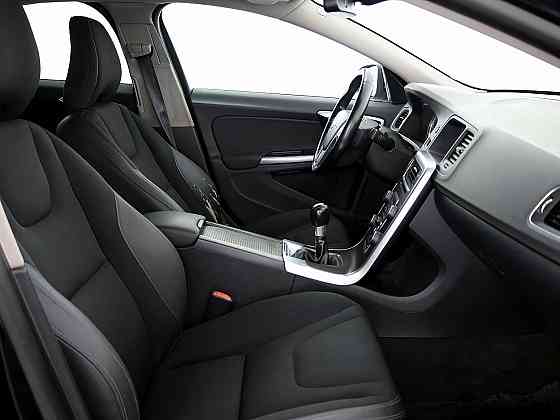 Volvo S60 Momentum 2.0 D5 120kW Tallina