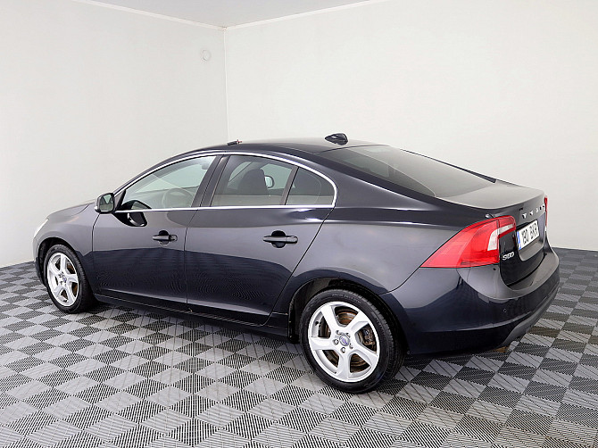 Volvo S60 Momentum 2.0 D5 120kW Tallina - foto 4
