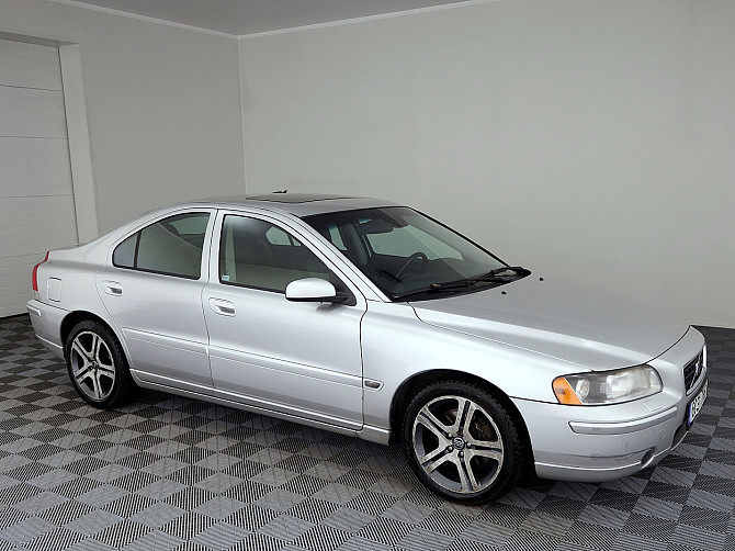 Volvo S60 Summum Facelift ATM 2.0 132kW Tallina - foto 1