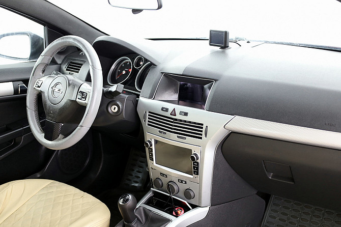Opel Astra GTC Sport 1.9 CDTi 88kW Tallina - foto 5