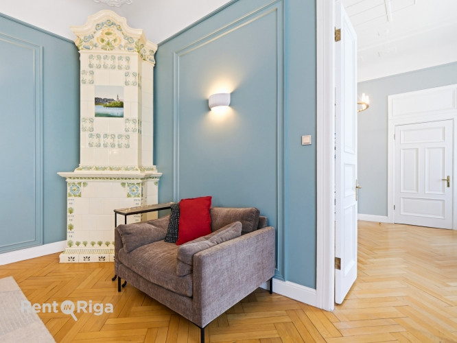 Izīrē unikālu 300 m divstāvu premium klases rezidenci prestižā, pilnībā renovētā Rīgas Rīga - foto 8