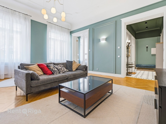 Izīrē unikālu 300 m divstāvu premium klases rezidenci prestižā, pilnībā renovētā Rīgas Rīga - foto 4
