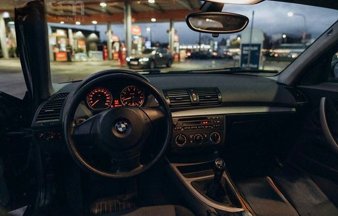Latvian (LV)
Pārdod BMW 116i, 2005. gads, 1.6 benzīns, manuālā kārba.
Nobraukums: 141 000 km.
TA... Rīga - foto 6