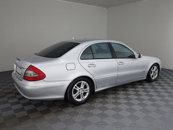 Mercedes-Benz E 220 Avantgarde Facelift ATM 2.1 CDI 125kW Tallina - foto 3