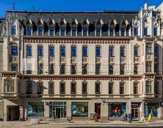 Pagalma ēka, renovēta māja, nomainītas inženierkomunikācijas, labiekārtots apzaļumots Rīga - foto 11