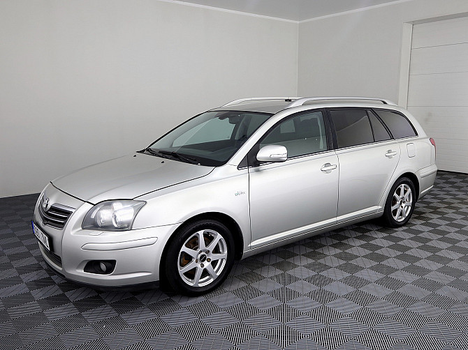 Toyota Avensis Linea Sol Facelift 2.2 D-CAT 130kW Tallina - foto 2