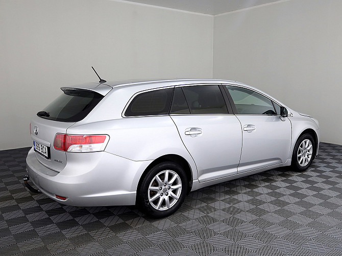 Toyota Avensis Linea Sol ATM 1.8 108kW Tallina - foto 3