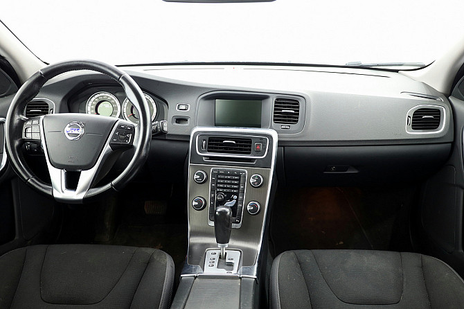 Volvo V60 Summum ATM 2.0 D5 120kW Таллин - изображение 5