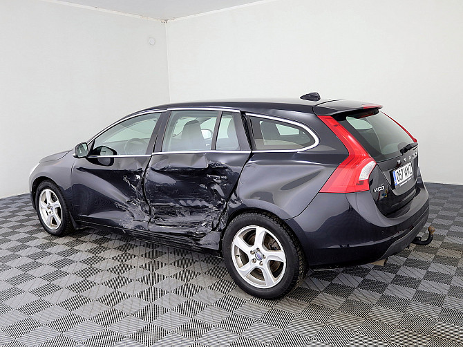 Volvo V60 Summum ATM 2.0 D5 120kW Таллин - изображение 4