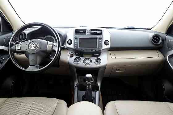 Toyota RAV4 Luxury 4x4 2.2 D-4D 130kW Таллин