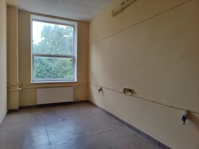 Ražošanas telpas 2.stāvā.  Telpas sastāv no 6 lielākām un mazākām telpām, kuras visas Rīga - foto 8