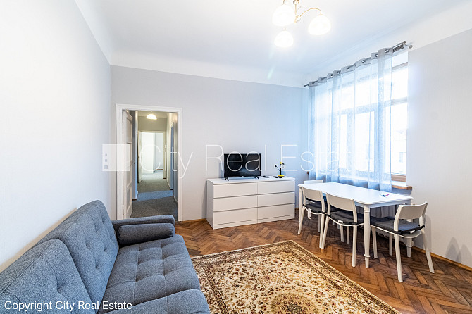 Šo dzīvokli izīrē pa diennaktīm (īstermiņa īre), īres cena sludinājumā norādīta par Rīga - foto 3