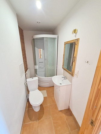 Fasādes māja, renovēta māja, slēgts pagalms, ieeja no ielas, kāpņu telpa pēc kosmētiskā Rīga - foto 11