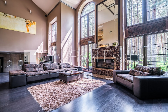 Privātmāja, labiekārtots apzaļumots pagalms, teritorijas iebrauktuves vārti aprīkoti ar Jūrmala - foto 2