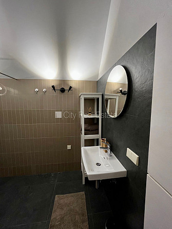 Fasādes māja, renovēta māja, ieeja no ielas, luksuss apartamenti , mansards, ir lifts, Rīga - foto 9