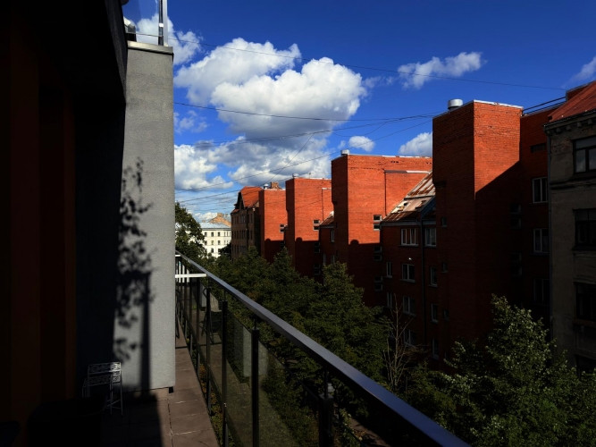 Izīrē studijas tipa dzīvokli jaunajā projektā Alauksta ielā 9. Dzīvoklis atrodas ēkas 5. Rīga - foto 9
