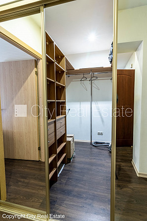 Pagalma māja, renovēta māja, slēgts pagalms, bezmaksas stāvvieta pagalmā, ieeja no pagalma, Rīga - foto 15