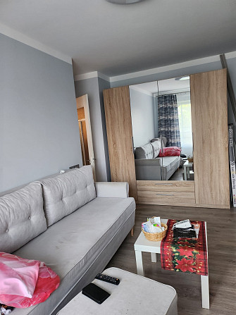 Īpašnieks pārdod gaišu, 68 m² dzīvokli, tajā skaitā plaša lodžija - 7, 1 m². 3 izolētas istabas,... Рига - изображение 2