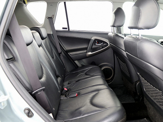 Toyota RAV4 Luxury 2.2 D-CAT 130kW Tallina - foto 7