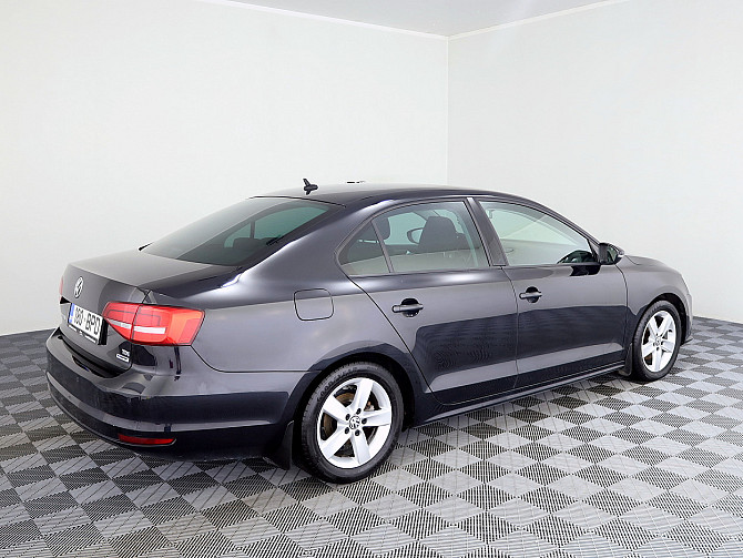 Volkswagen Jetta Comfortline Facelift 2.0 TDI 81kW Tallina - foto 3