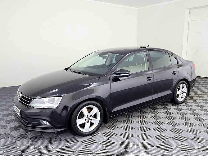 Volkswagen Jetta Comfortline Facelift 2.0 TDI 81kW Tallina - foto 2
