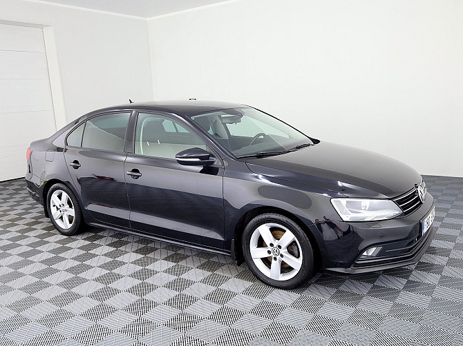 Volkswagen Jetta Comfortline Facelift 2.0 TDI 81kW Tallina - foto 1