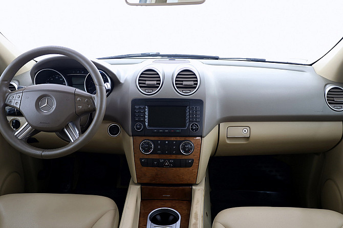 Mercedes-Benz ML 350 Luxury ATM 3.5 200kW Tallina - foto 5