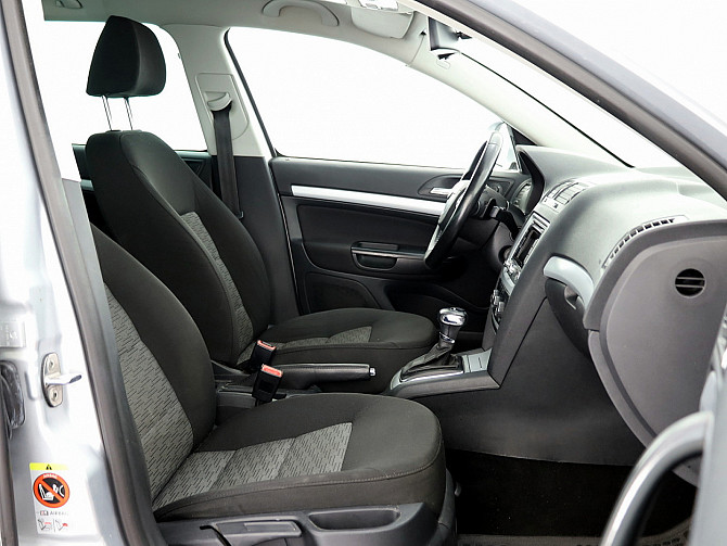 Skoda Octavia Comfortline Facelift ATM 1.8 118kW Таллин - изображение 6