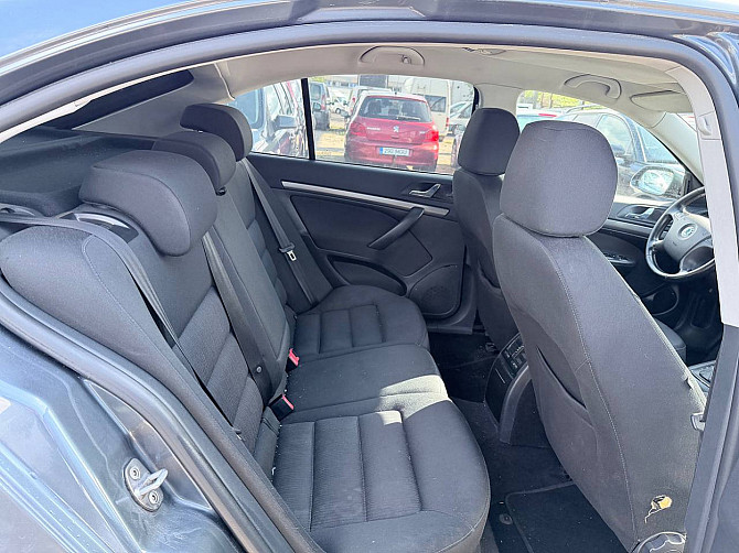 Skoda Octavia Comfortline ATM 2.0 TDI 103kW Таллин - изображение 7