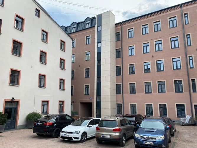 Izīrē mājīgu un funkcionālu 2 istabu dzīvokli renovētā mājā   Māja pilnībā renovēta Rīga - foto 1