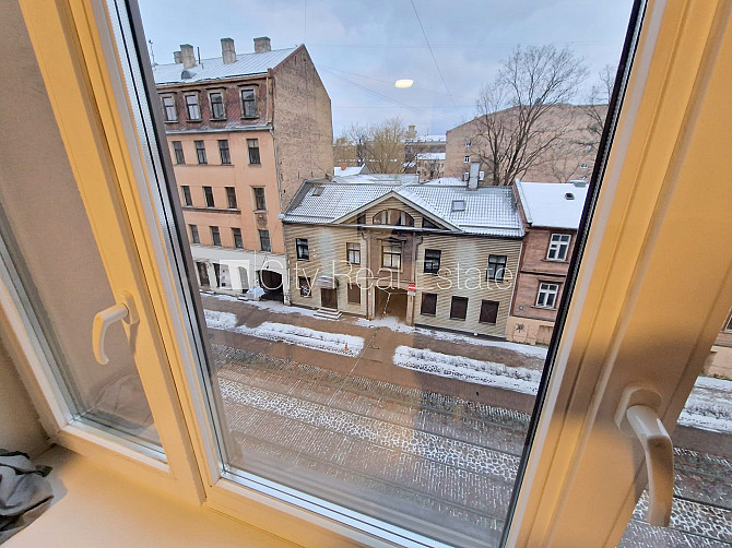Fasādes māja, renovēta māja, slēgts pagalms, ieeja no ielas, ir lifts, kāpņu telpa pēc Rīga - foto 7
