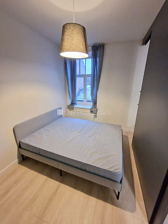 Fasādes māja, renovēta māja, slēgts pagalms, ieeja no ielas, ir lifts, kāpņu telpa pēc Rīga - foto 11