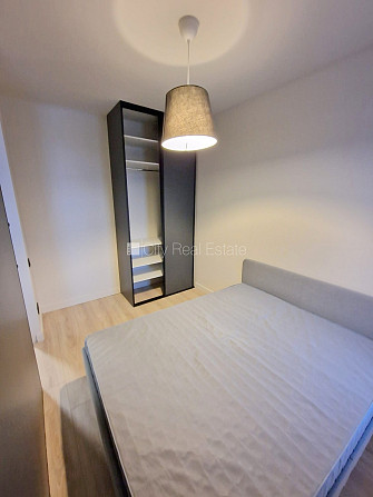 Fasādes māja, renovēta māja, slēgts pagalms, ieeja no ielas, ir lifts, kāpņu telpa pēc Rīga - foto 12
