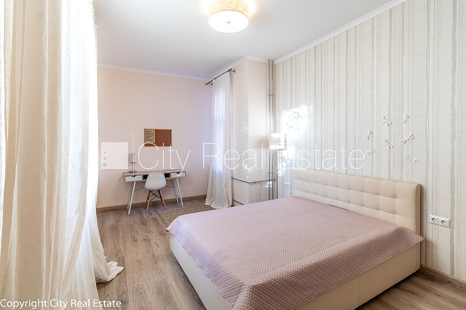 Fasādes māja, labiekārtota apzaļumota teritorija, vieta automašīnai, luksuss apartamenti , Rīga - foto 9