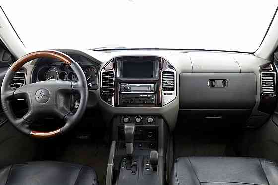 Mitsubishi Pajero Luxury ATM 3.2 Di-D 118kW Tallina
