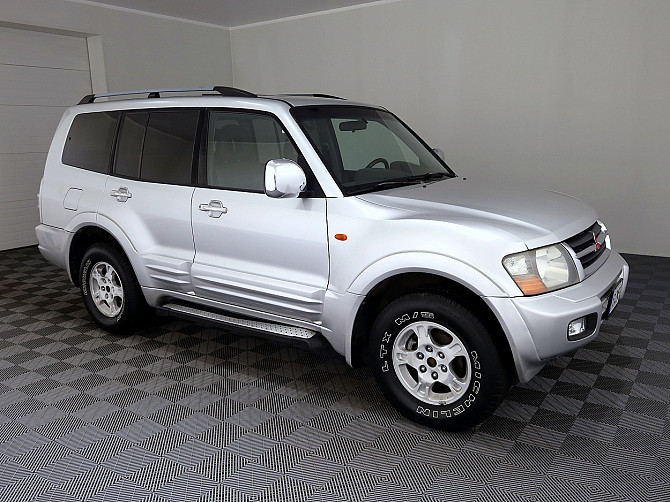Mitsubishi Pajero Luxury ATM 3.2 Di-D 118kW Tallina - foto 1
