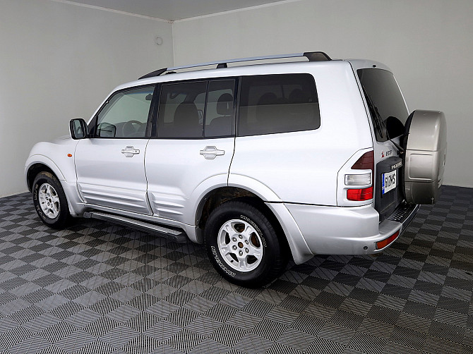 Mitsubishi Pajero Luxury ATM 3.2 Di-D 118kW Tallina - foto 4