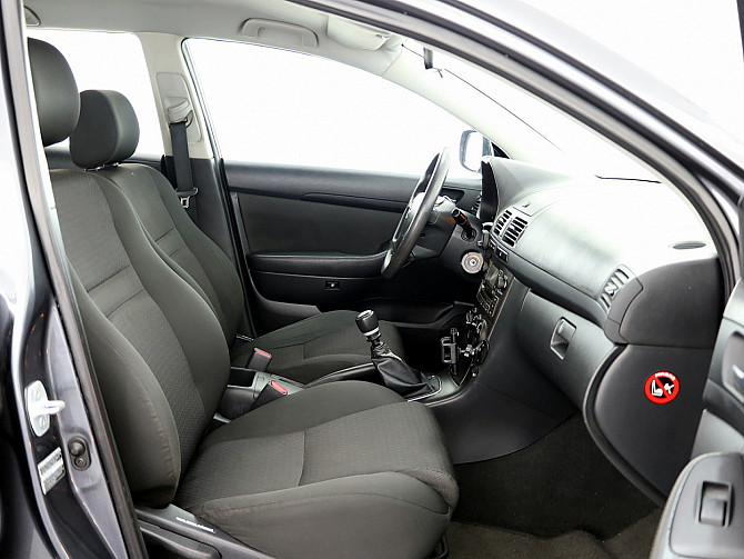 Toyota Avensis Linea Sol Facelift 2.0 D-4D 93kW Tallina - foto 6