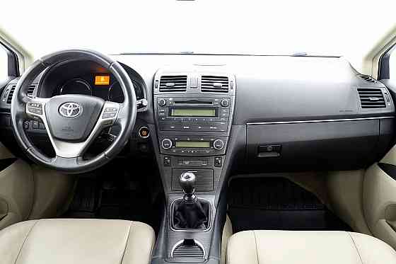 Toyota Avensis Luxury 2.2 D-CAT 130kW Tallina