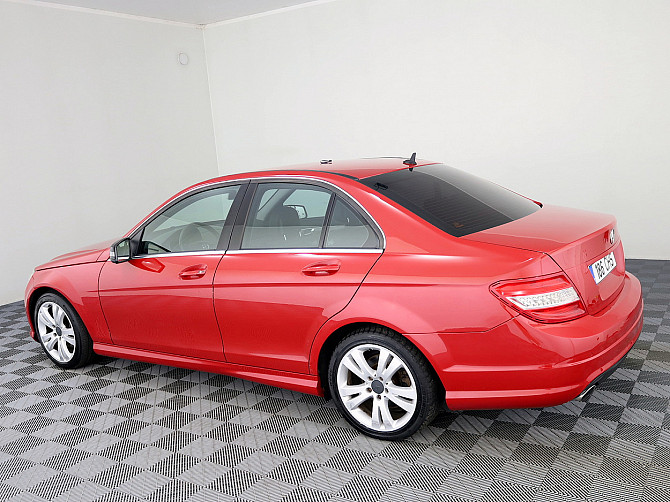 Mercedes-Benz C 220 AMG ATM 2.1 CDI 125kW Tallina - foto 4