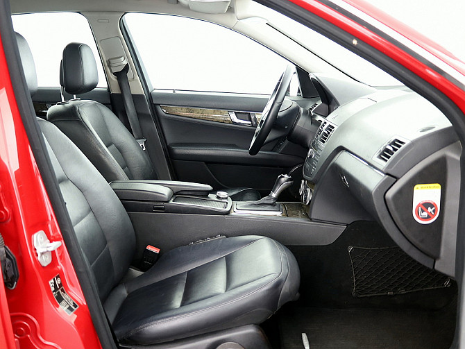 Mercedes-Benz C 220 AMG ATM 2.1 CDI 125kW Tallina - foto 6