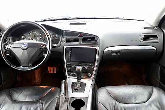 Volvo XC70 Summum Facelift ATM 2.4 D5 136kW Таллин