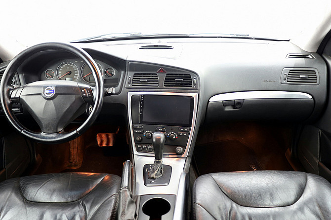 Volvo XC70 Summum Facelift ATM 2.4 D5 136kW Tallina - foto 5