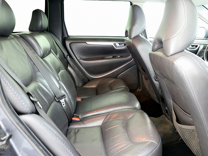 Volvo XC70 Summum Facelift ATM 2.4 D5 136kW Tallina - foto 7