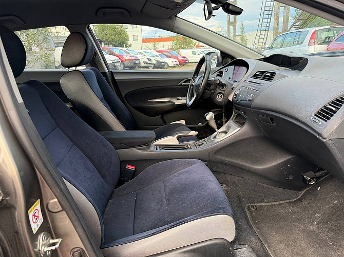 Honda Civic Elegance 1.8 103kW Tallina - foto 6
