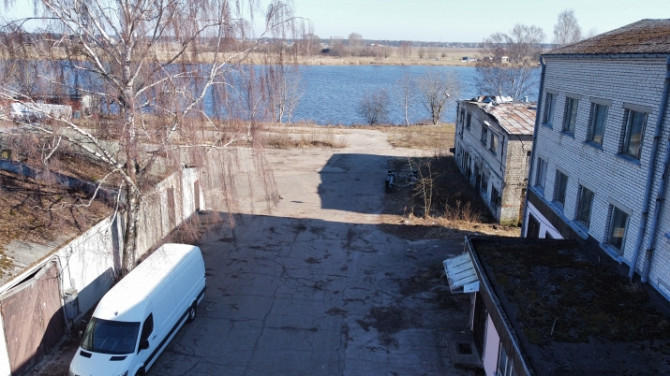 Продаётся земля с постройками. Общая площадь зданий составляет 2500 м2, включая 1500 Юрмала - изображение 5
