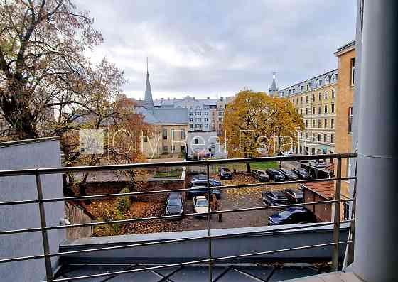 Новостройка, фасадный дом, плата за обслуживание террасы не взимается, Rīga