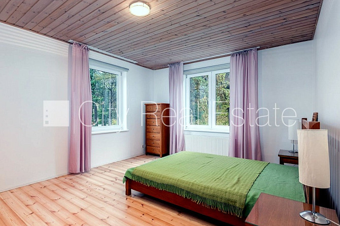 Renovēta māja, labiekārtota apzaļumota teritorija, iežogota teritorija, vieta automašīnai, Jūrmala - foto 10