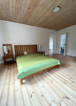 Renovēta māja, labiekārtota apzaļumota teritorija, iežogota teritorija, vieta automašīnai, Jūrmala - foto 11