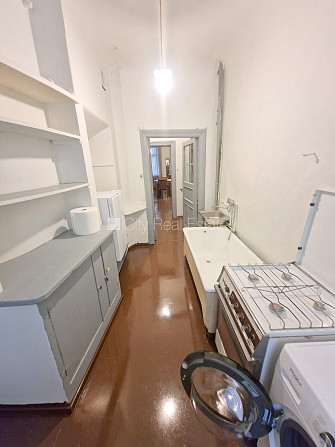 Zeme īpašumā, fasādes māja, slēgts pagalms, ieeja no ielas un pagalma, beletāža, kāpņu Rīga - foto 15